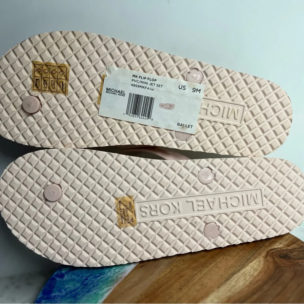 New Micheal Kors Pink Flip Flop with MK charm Womens size 9 - Picture 5 of 9
